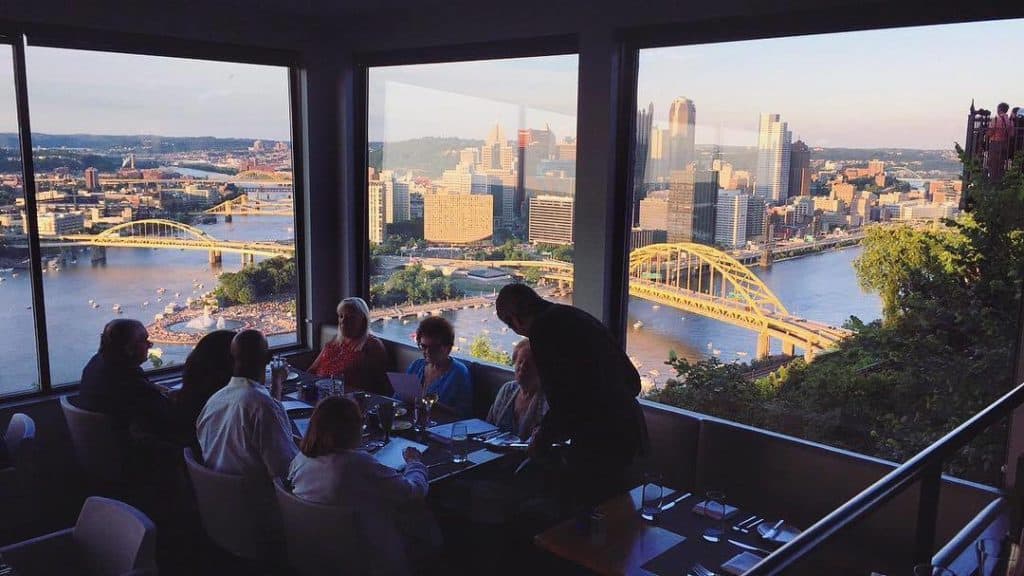 19 restaurantes de Pittsburgh con una vista espectacular Mont Blanc