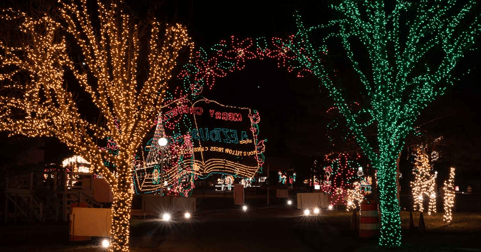 Holiday Lights on the Lake offers drive-thru Christmas lights near Pittsburgh.