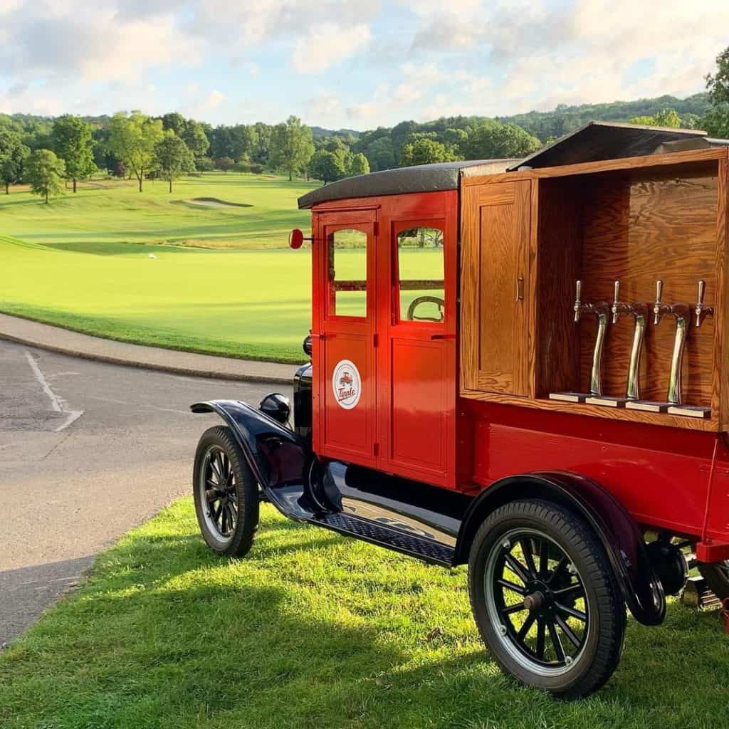 Tipple Taps is one of the mobile taps in Pittsburgh available to rent. 