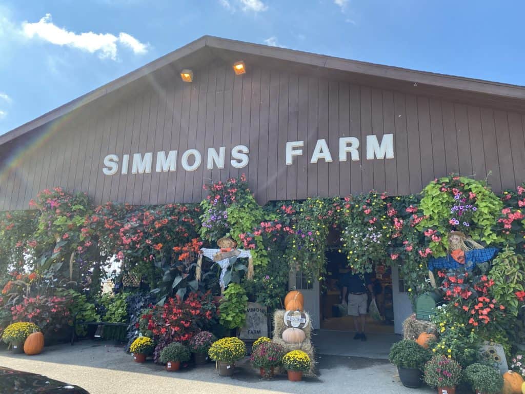 Fall Festivals Near Me: Simmons Farm has lots of family-friendly fall activities. 